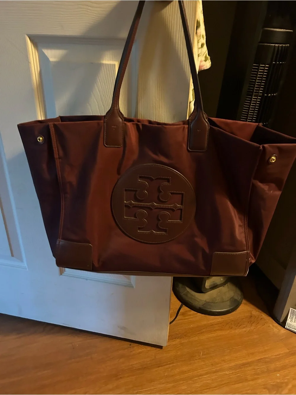 Tory Burch Bordeaux large Tote with Logo Medallion